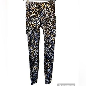 Lululemon mid rise speed up tight full length leggings